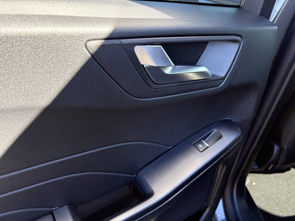 New 2026 Ford Escape ST-Line w/ Tech Pack #1 image 24