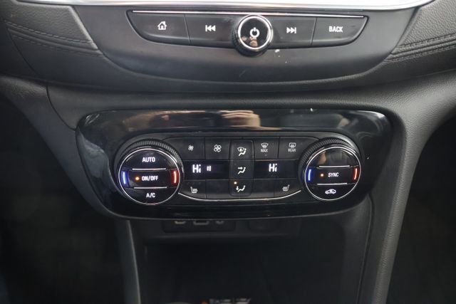 Used 2022 Buick Encore GX Essence w/ Advanced Technology Package image 15