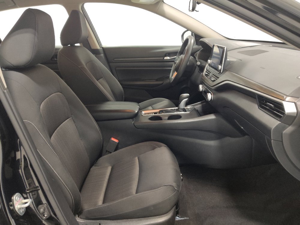 Used 2025 Nissan Altima 2.5 SV AWD/4WD image 21
