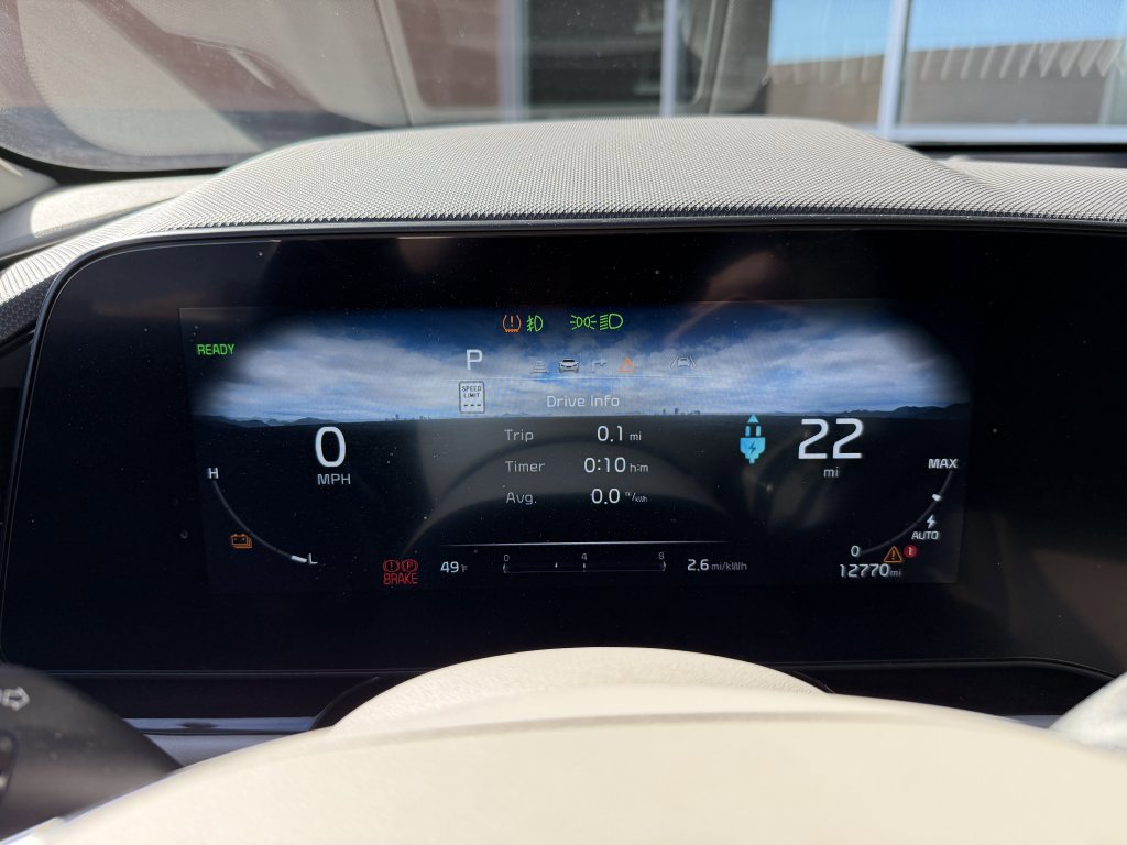 Used 2024 Kia Niro Wave w/ Wave Preserve Package image 17