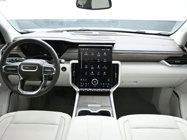 Used 2024 GMC Acadia Denali image 12