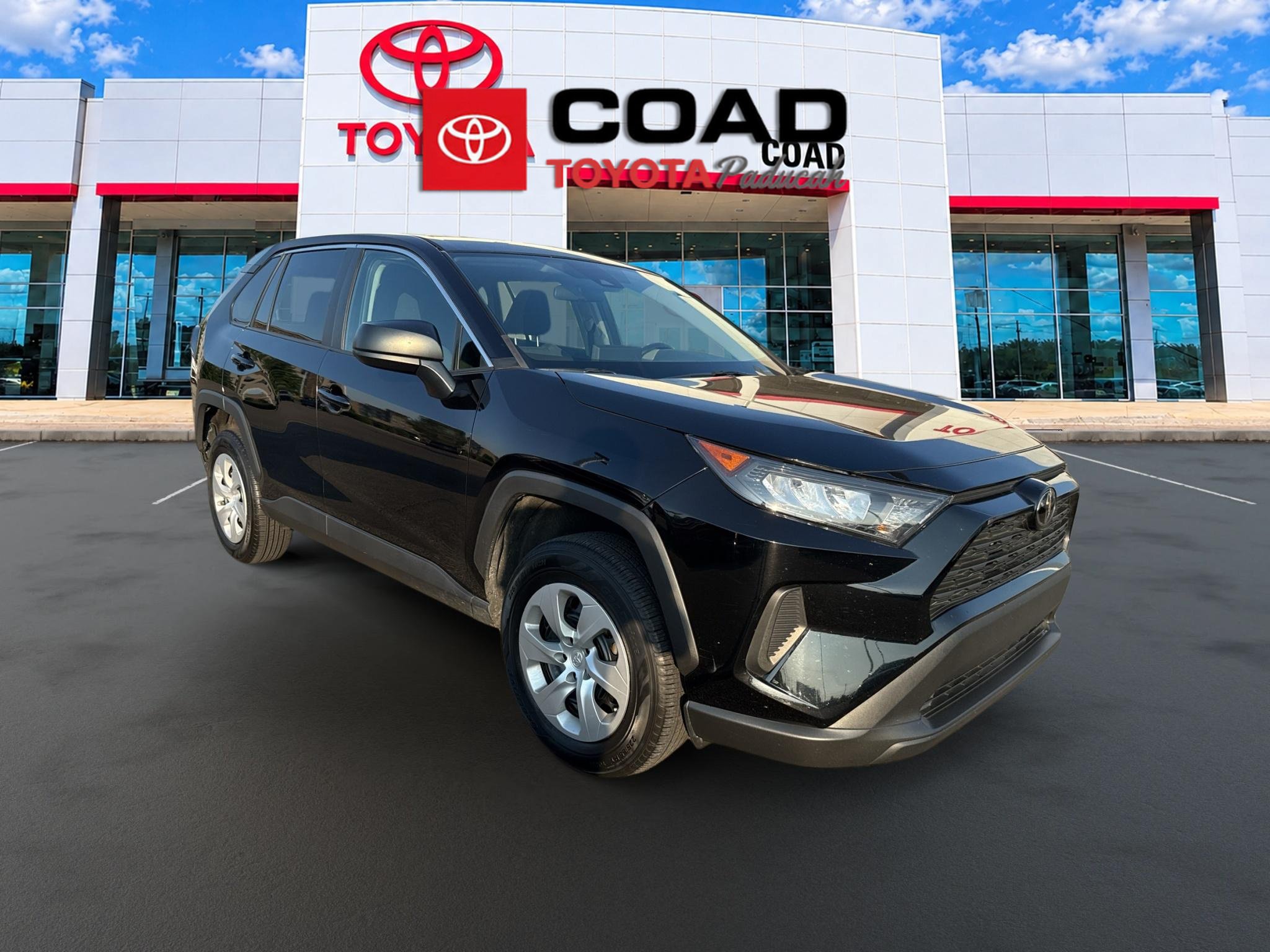 Used 2022 Toyota RAV4 LE FWD image 7
