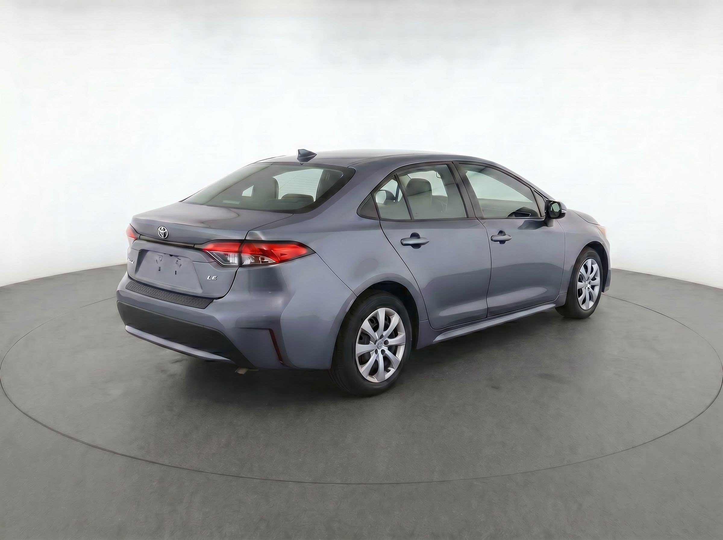 Certified 2025 Toyota Corolla LE FWD image 4