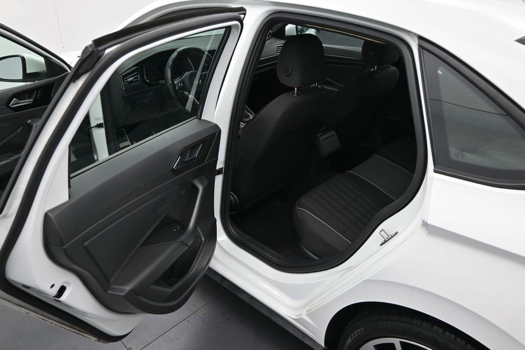 Used 2019 Volkswagen Jetta GLI FWD image 14