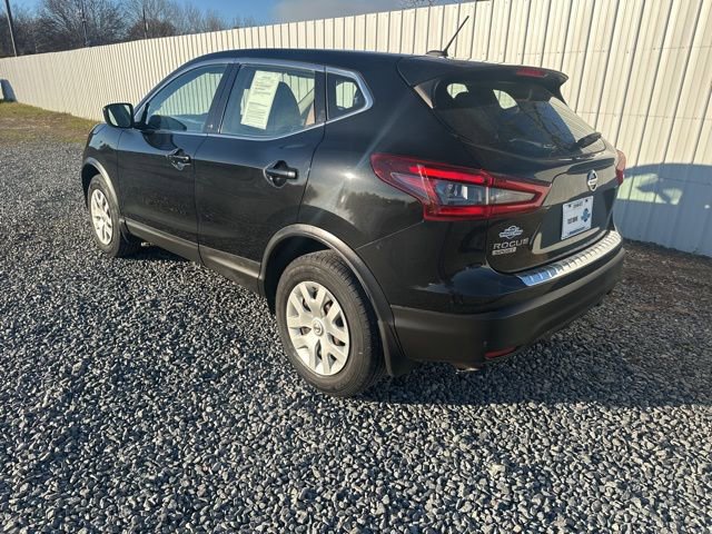 Used 2020 Nissan Rogue Sport S image 3
