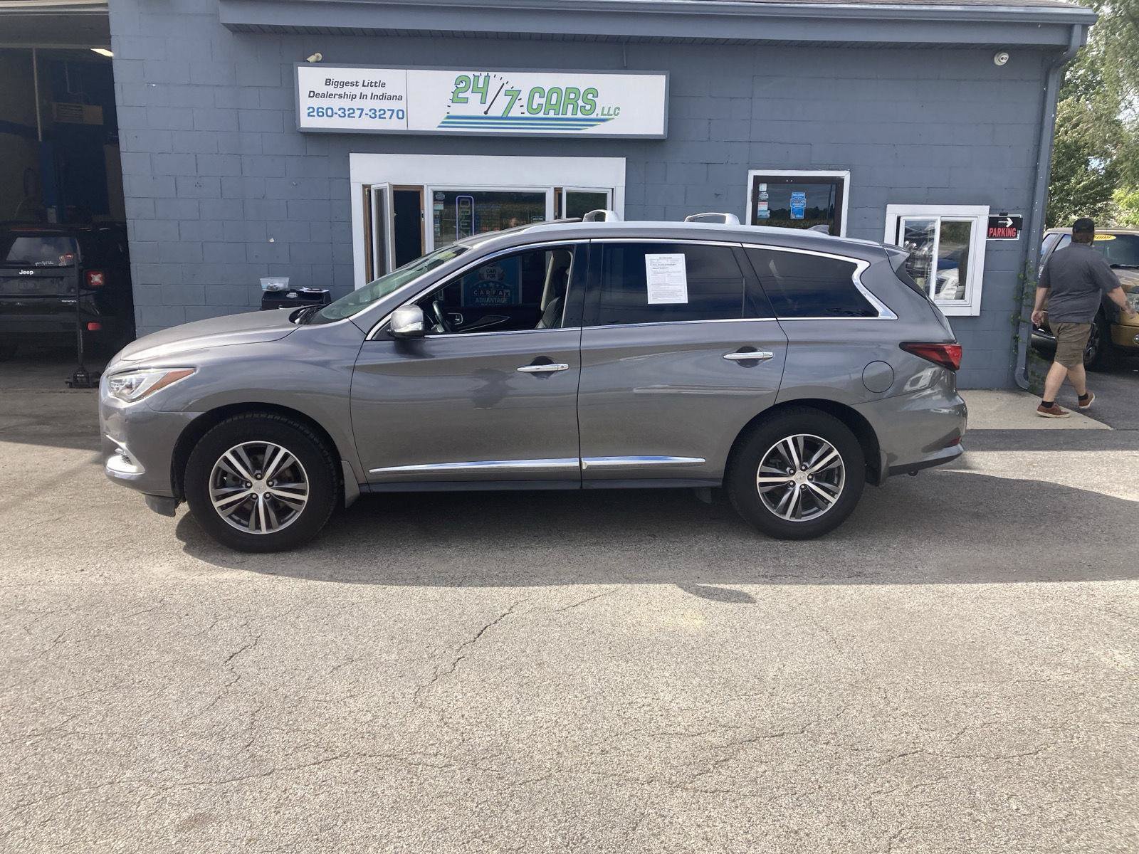 Used 2019 INFINITI QX60 Luxe w/ Essential Package AWD/4WD image 4