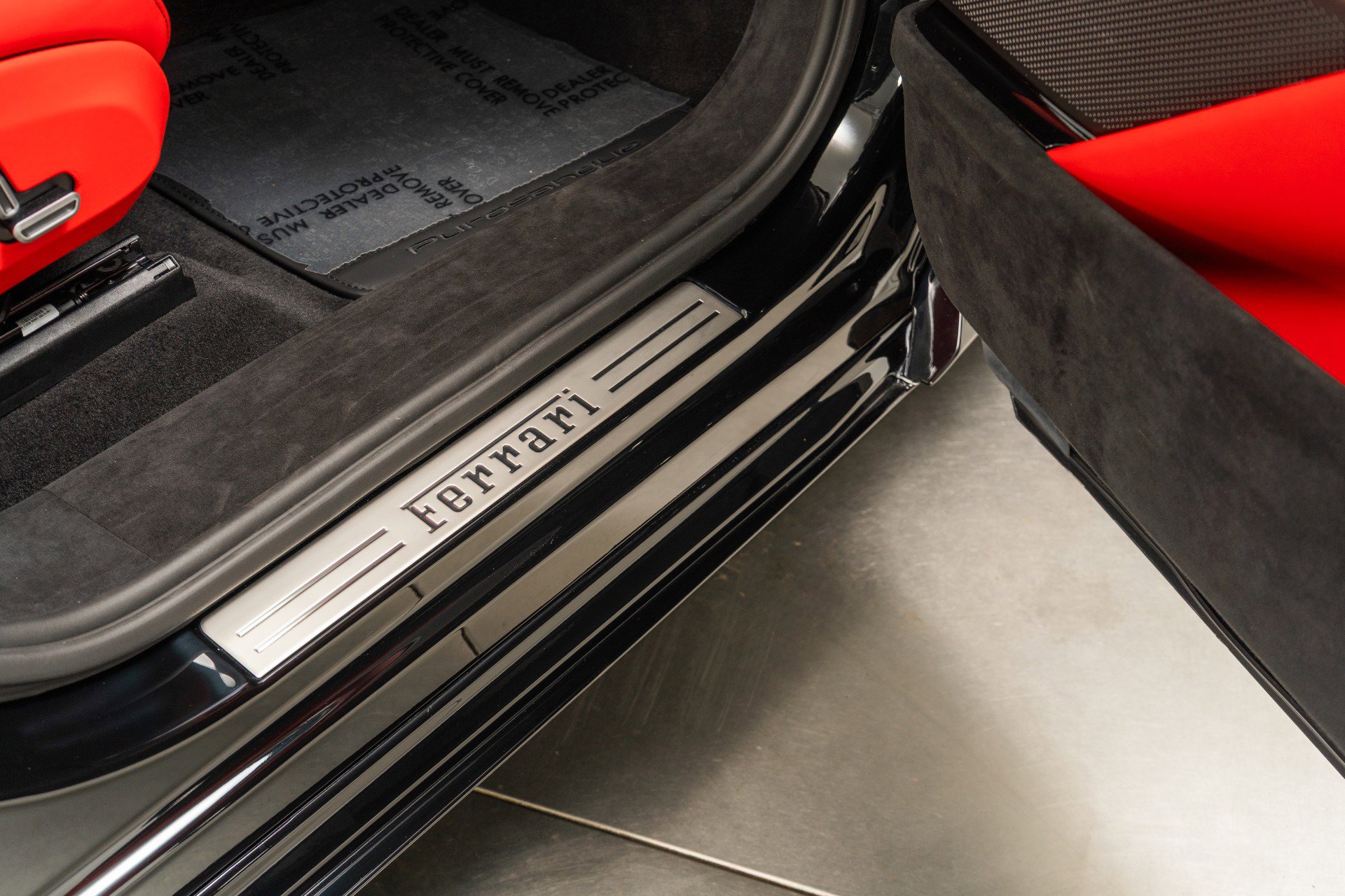 Used 2025 Ferrari Purosangue image 30