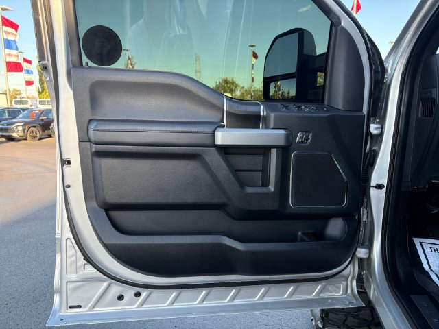 Used 2019 Ford F250 Platinum w/ FX4 Off-Road Package AWD/4WD image 18