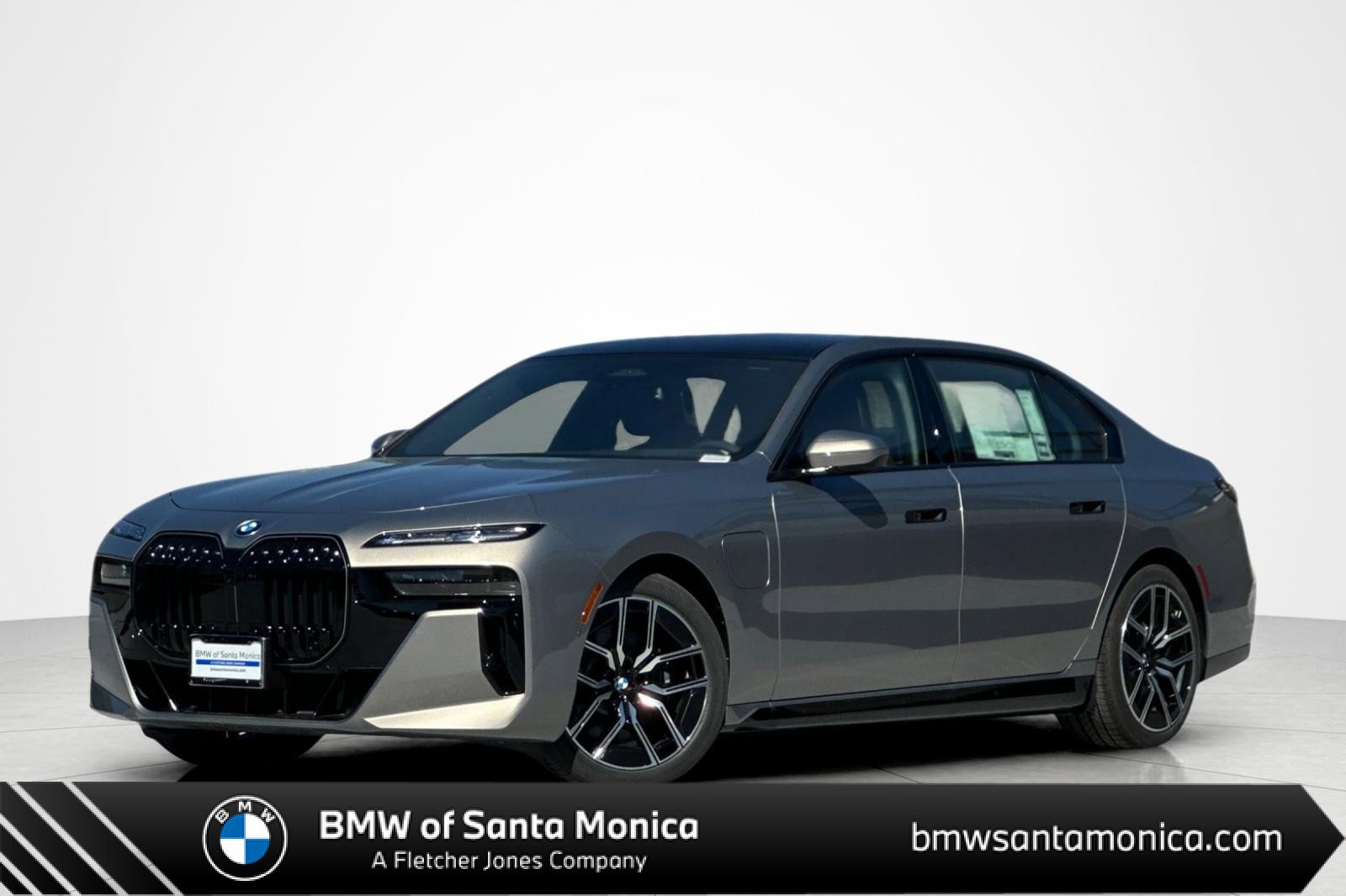 New 2026 BMW 750e xDrive w/ Executive Package AWD/4WD image 1