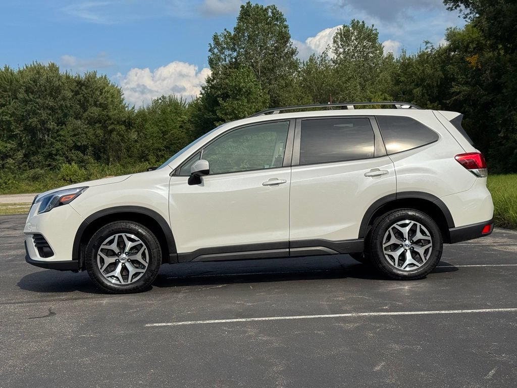 Used 2022 Subaru Forester Premium AWD/4WD image 8