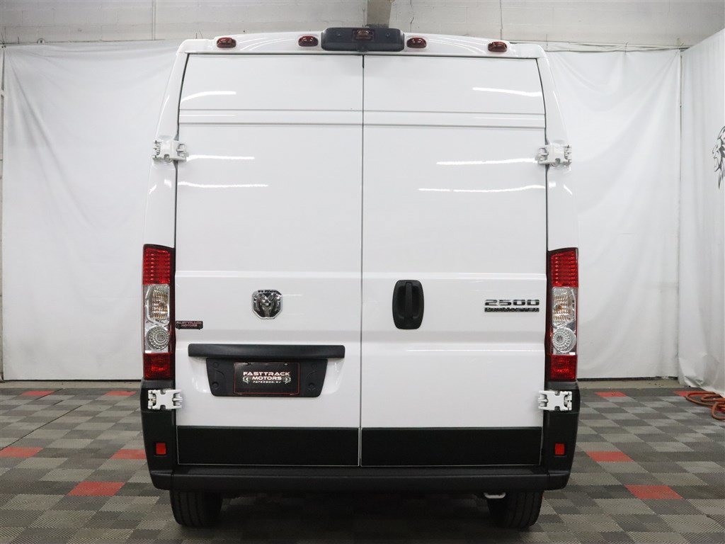 Used 2023 RAM ProMaster 2500 FWD image 5