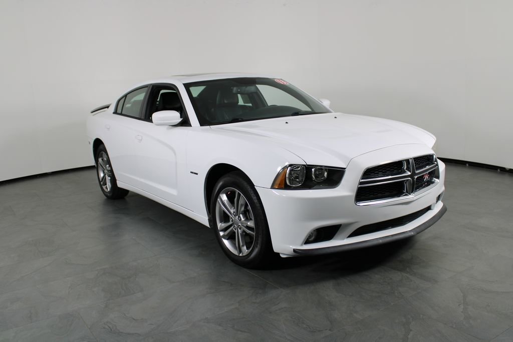 Used 2013 Dodge Charger R/T image 4