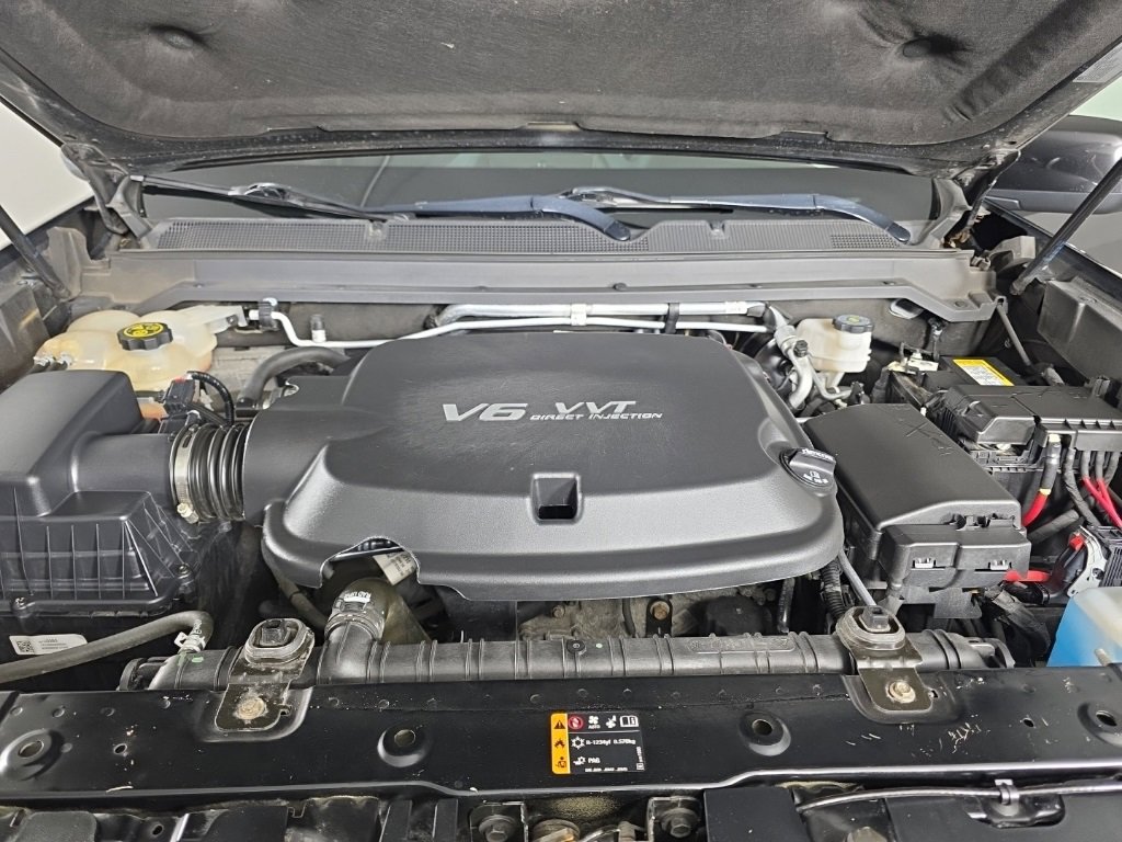 Used 2022 Chevrolet Colorado Z71 w/ Z71 Midnight Edition image 9