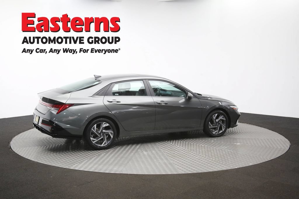 Used 2024 Hyundai Elantra Limited FWD image 45