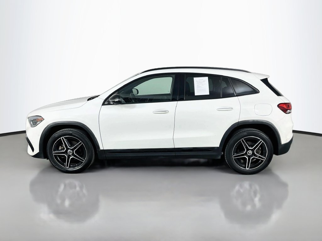 Used 2023 Mercedes-Benz GLA 250 4MATIC w/ AMG Line Exterior image 5