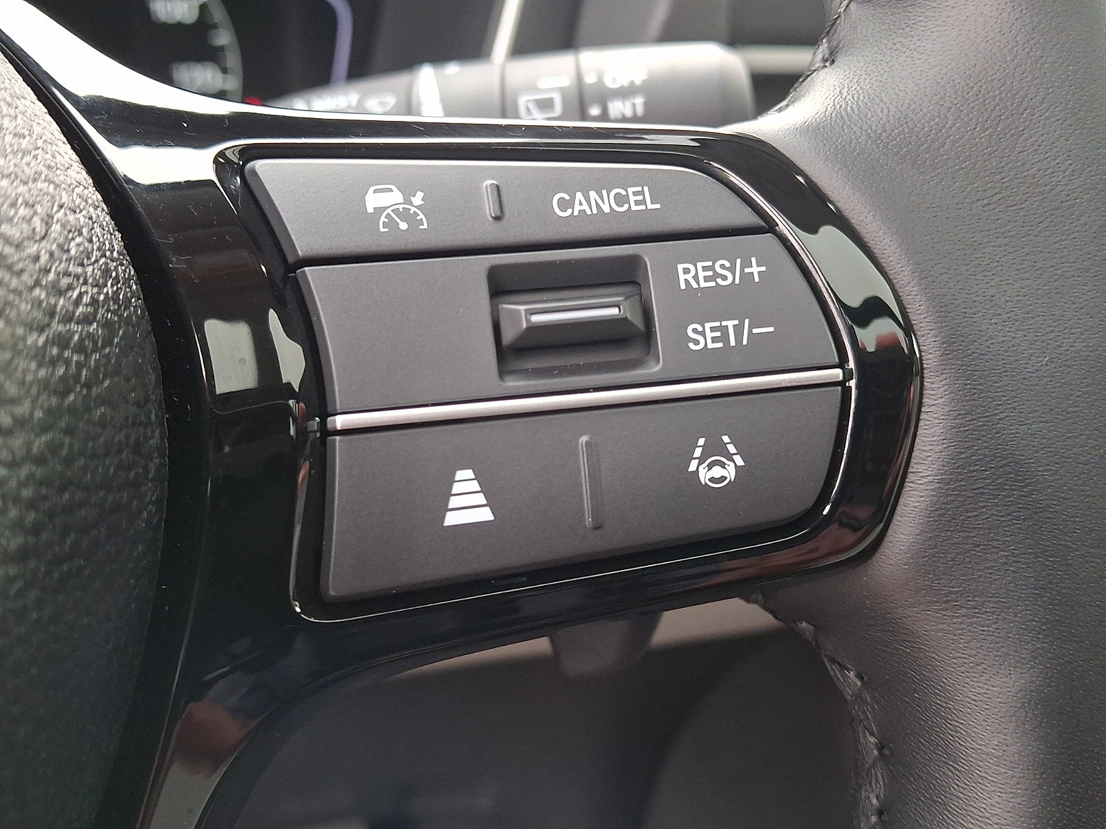 Used 2025 Honda Pilot Touring image 22