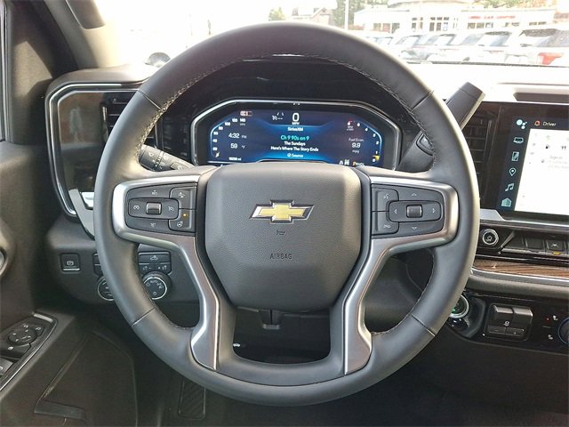 Used 2025 Chevrolet Silverado 1500 LT image 17