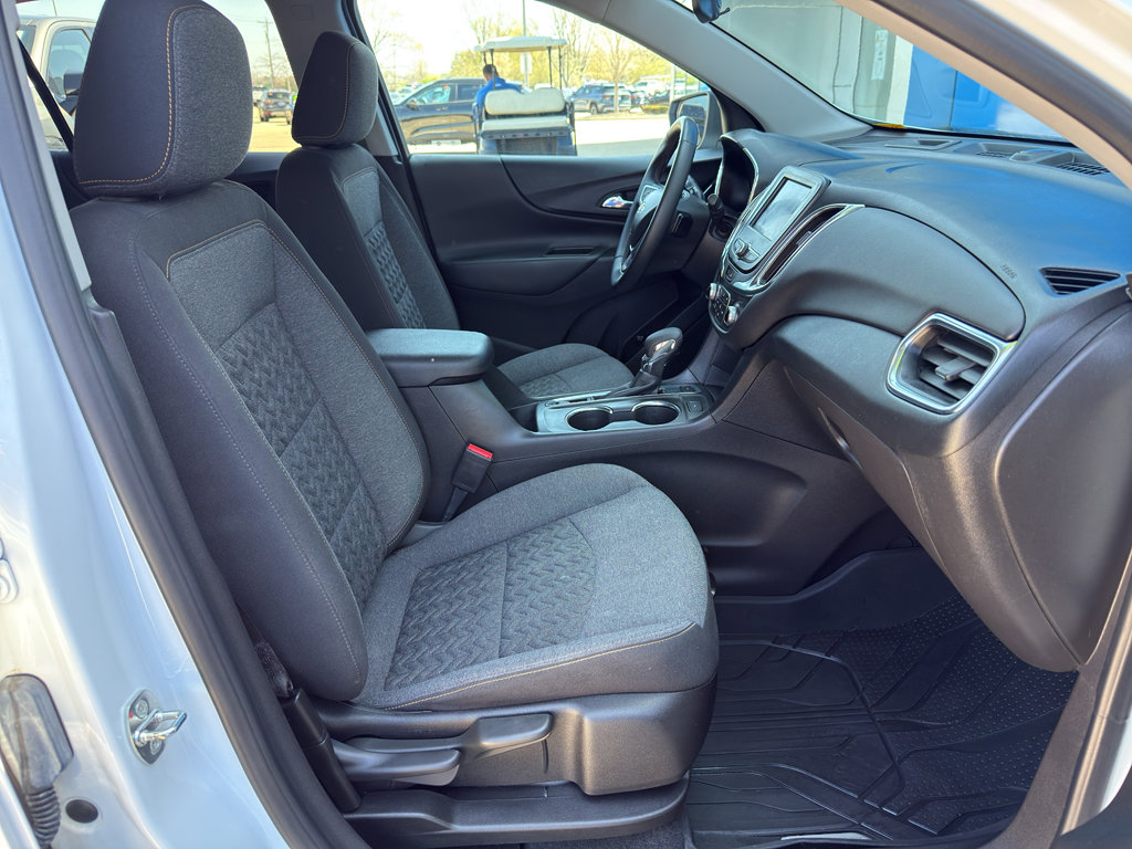 Used 2023 Chevrolet Equinox LT image 40