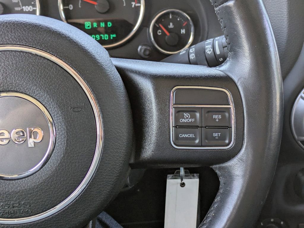 Used 2017 Jeep Wrangler Unlimited Sahara w/ Connectivity Group image 19