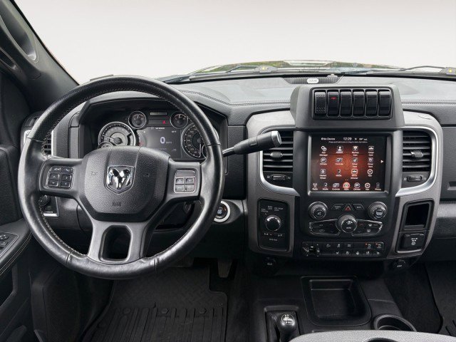 Used 2017 RAM 2500 Power Wagon w/ Leather & Luxury Group AWD/4WD image 4