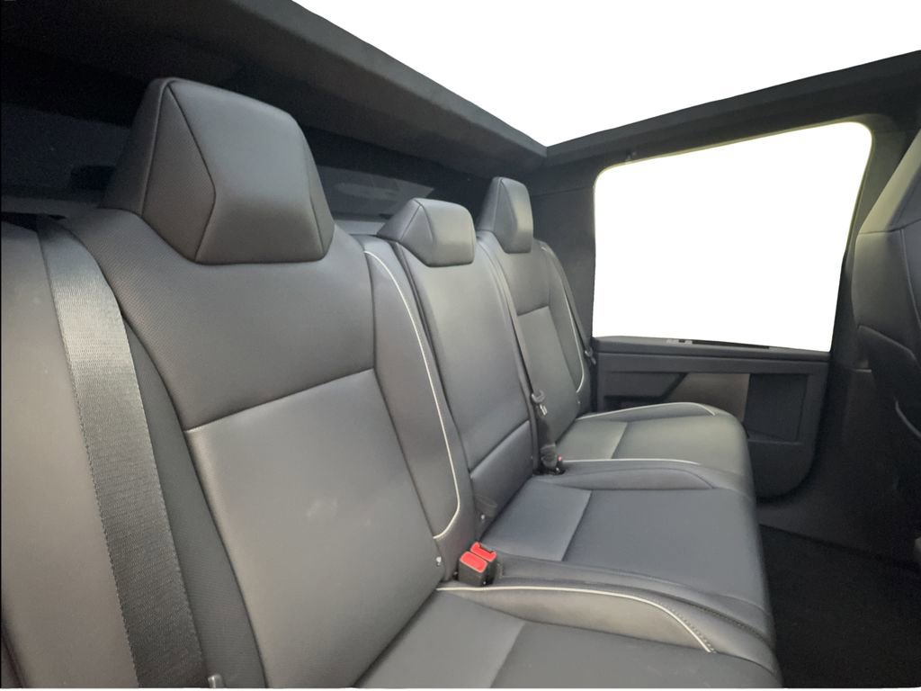Used 2024 Tesla Cybertruck AWD Crew Cab image 27