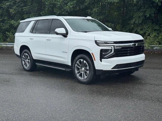 Used 2026 Chevrolet Tahoe LS w/ LPO, Dark Essentials Package AWD/4WD image 9