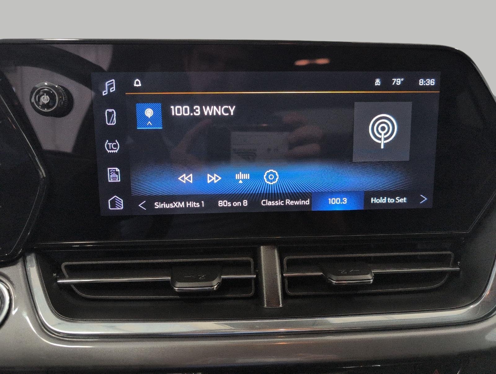 Used 2026 Chevrolet Trax ACTIV w/ Sunroof Package FWD image 7