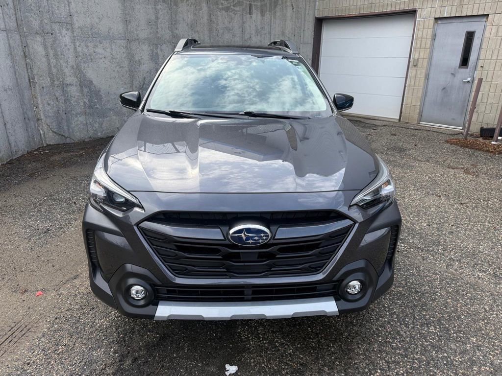 Used 2025 Subaru Outback Limited XT image 9