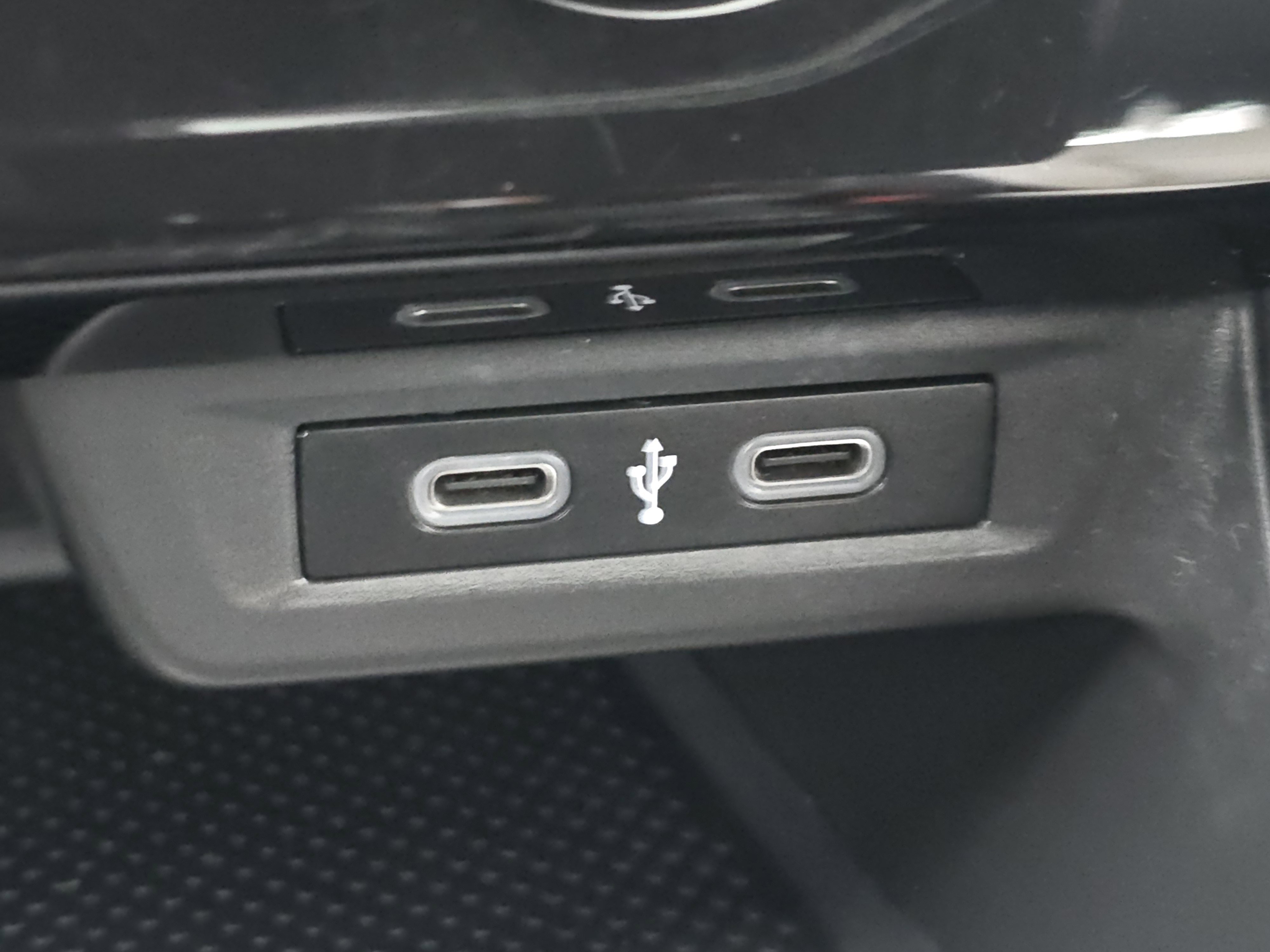 Certified 2021 Volkswagen Jetta R-Line w/ R-Line Cold Weather Package image 24