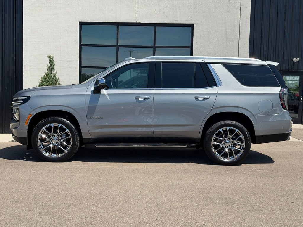 Used 2026 Chevrolet Tahoe Premier w/ Sun And Tow Package AWD/4WD image 2