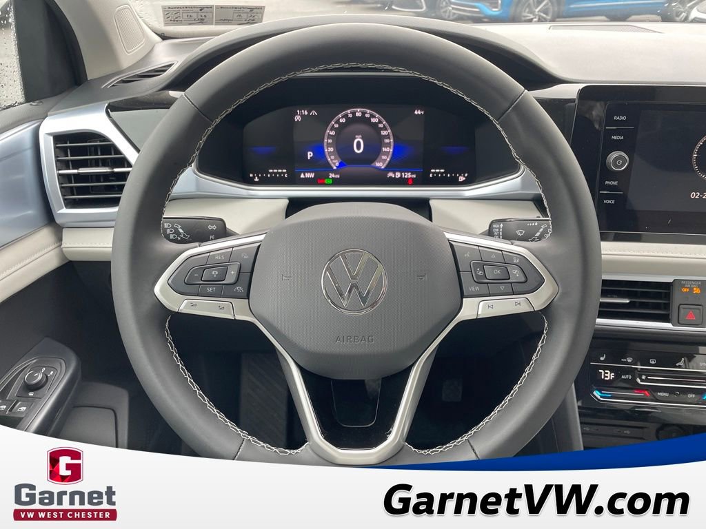 New 2026 Volkswagen Taos SE image 14