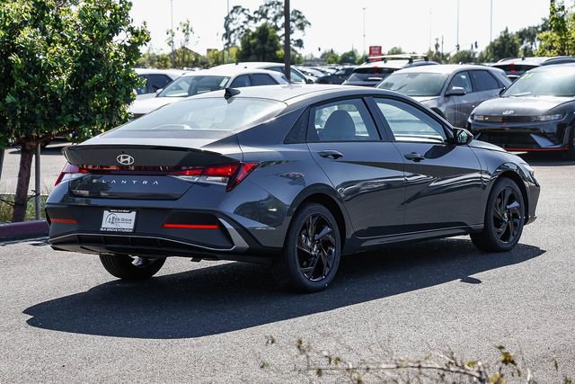 New 2026 Hyundai Elantra Sport FWD image 5