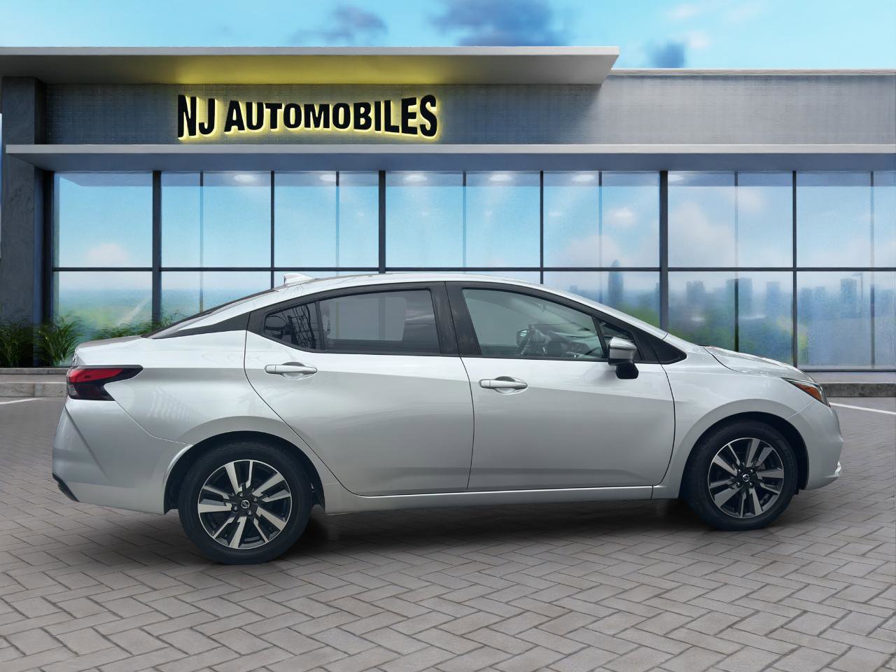 Used 2021 Nissan Versa SV image 8