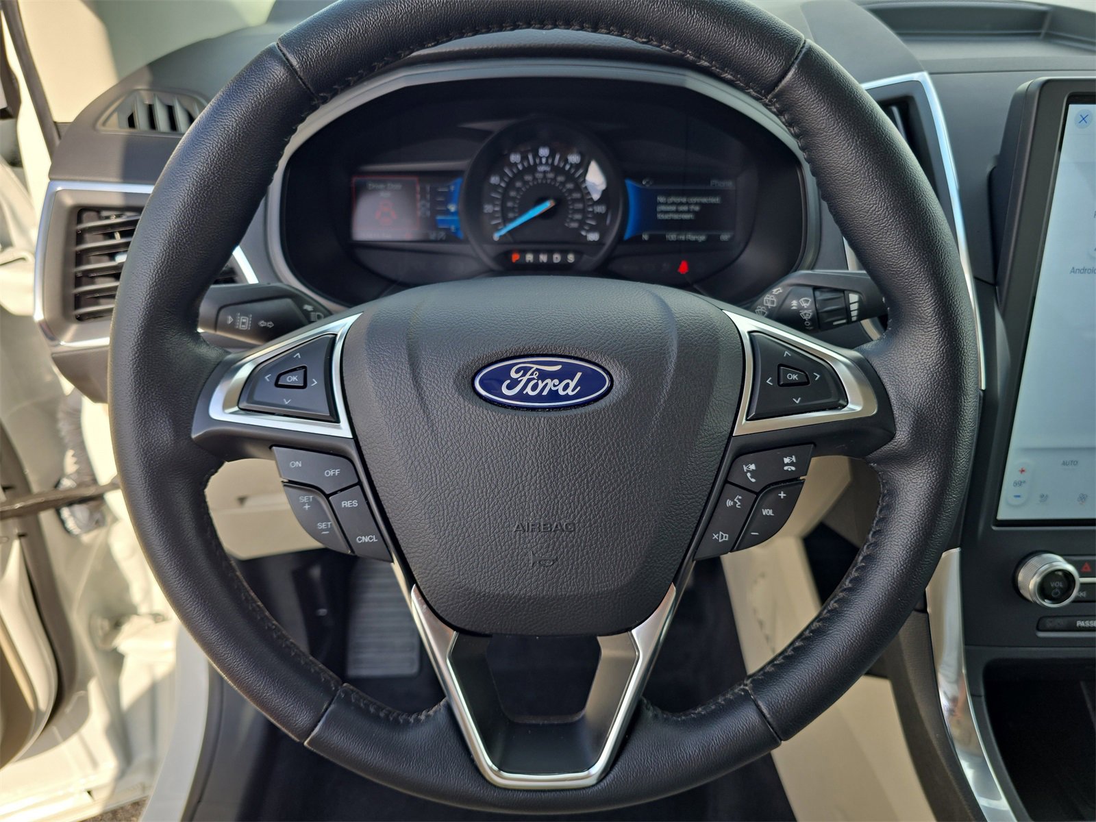 Used 2023 Ford Edge Titanium image 24