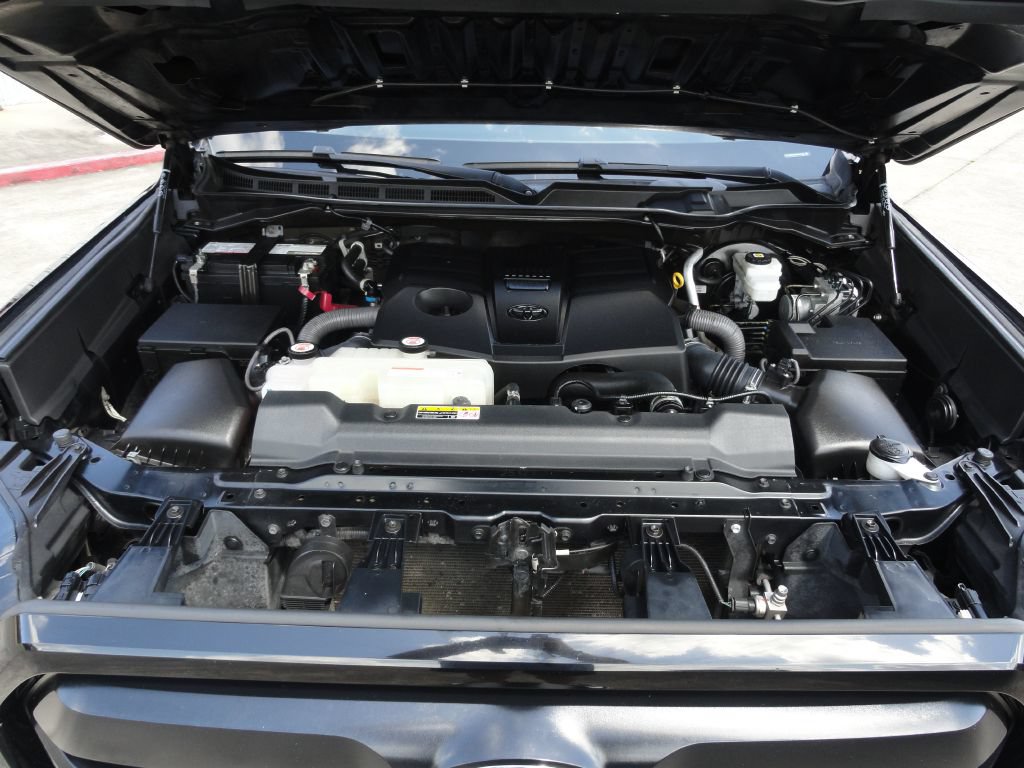 Used 2022 Toyota Tundra SR w/ SR Tow Package AWD/4WD image 30