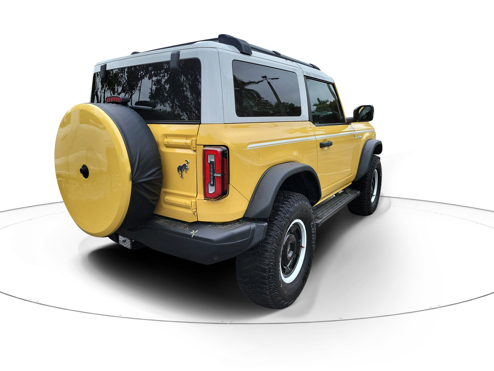 Used 2024 Ford Bronco Heritage Edition image 4