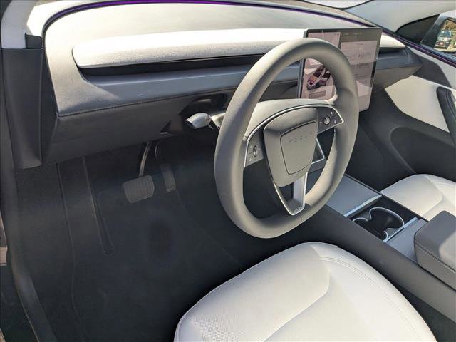 Used 2026 Tesla Model Y Premium image 10