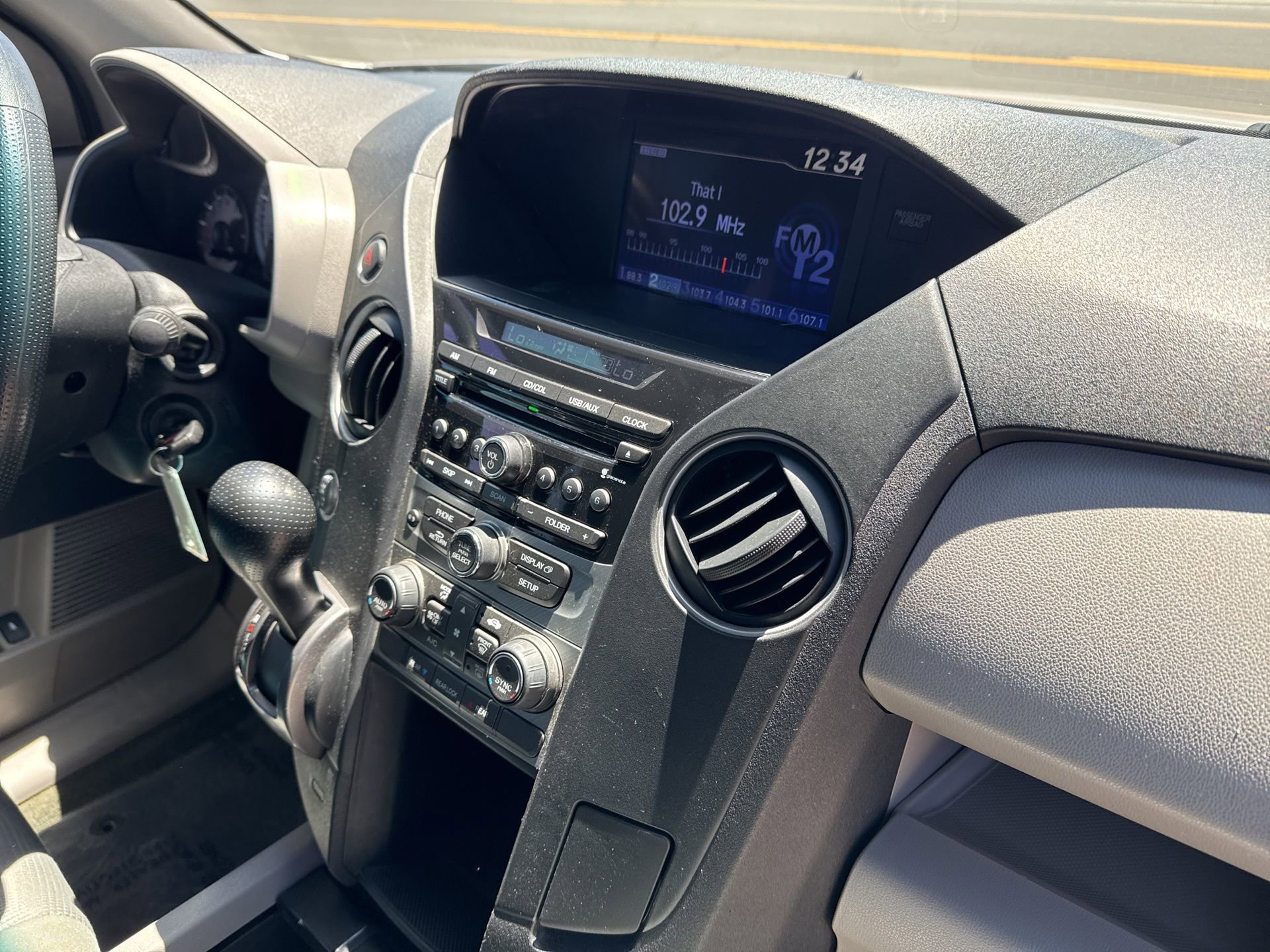 Used 2015 Honda Pilot LX image 31