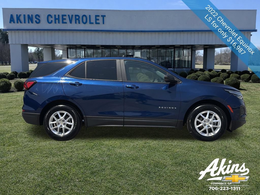 Certified 2022 Chevrolet Equinox LS w/ LS Convenience Package FWD image 4