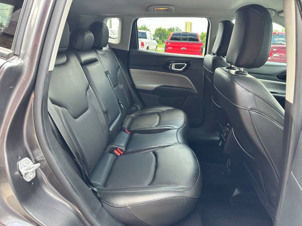 Used 2022 Jeep Compass Limited AWD/4WD image 30