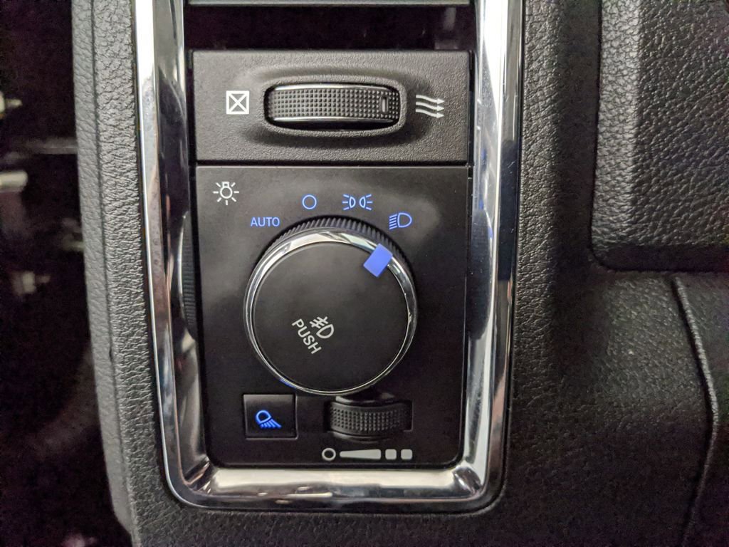 Used 2016 RAM 2500 Laramie w/ Sport Appearance Group image 14