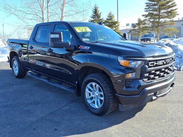 Used 2024 Chevrolet Silverado 1500 W/T w/ WT Value Package image 3