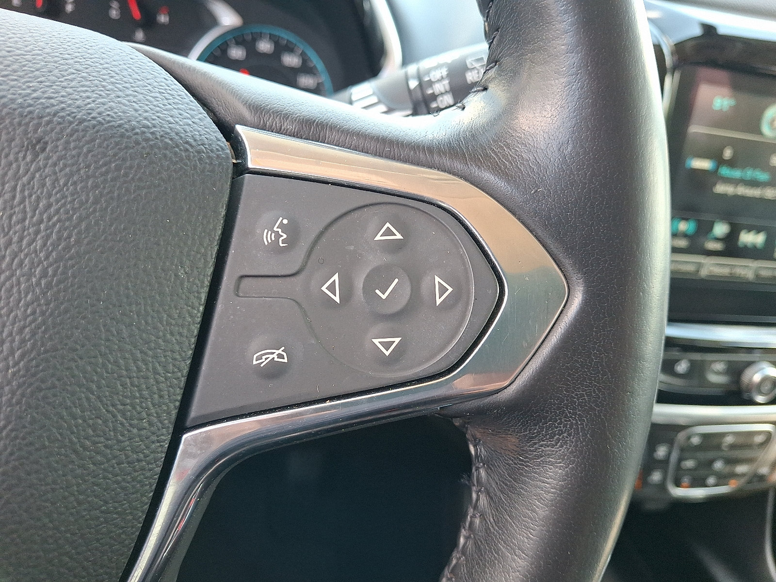 Certified 2019 Chevrolet Traverse LT AWD/4WD image 22