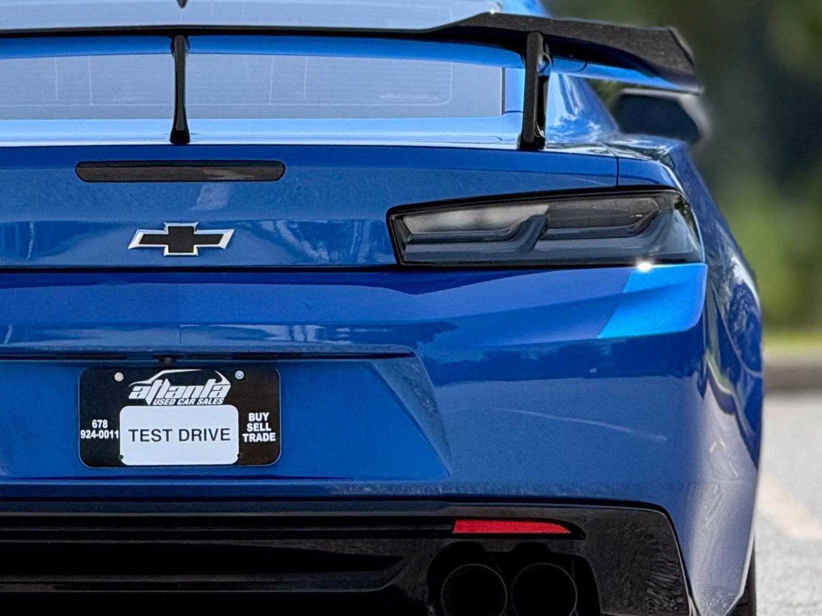 Used 2018 Chevrolet Camaro SS RWD image 17
