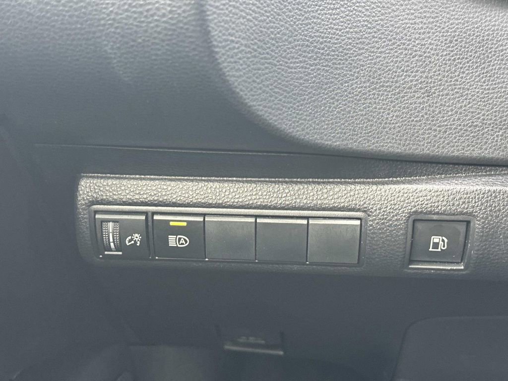 Certified 2023 Toyota Corolla LE image 26
