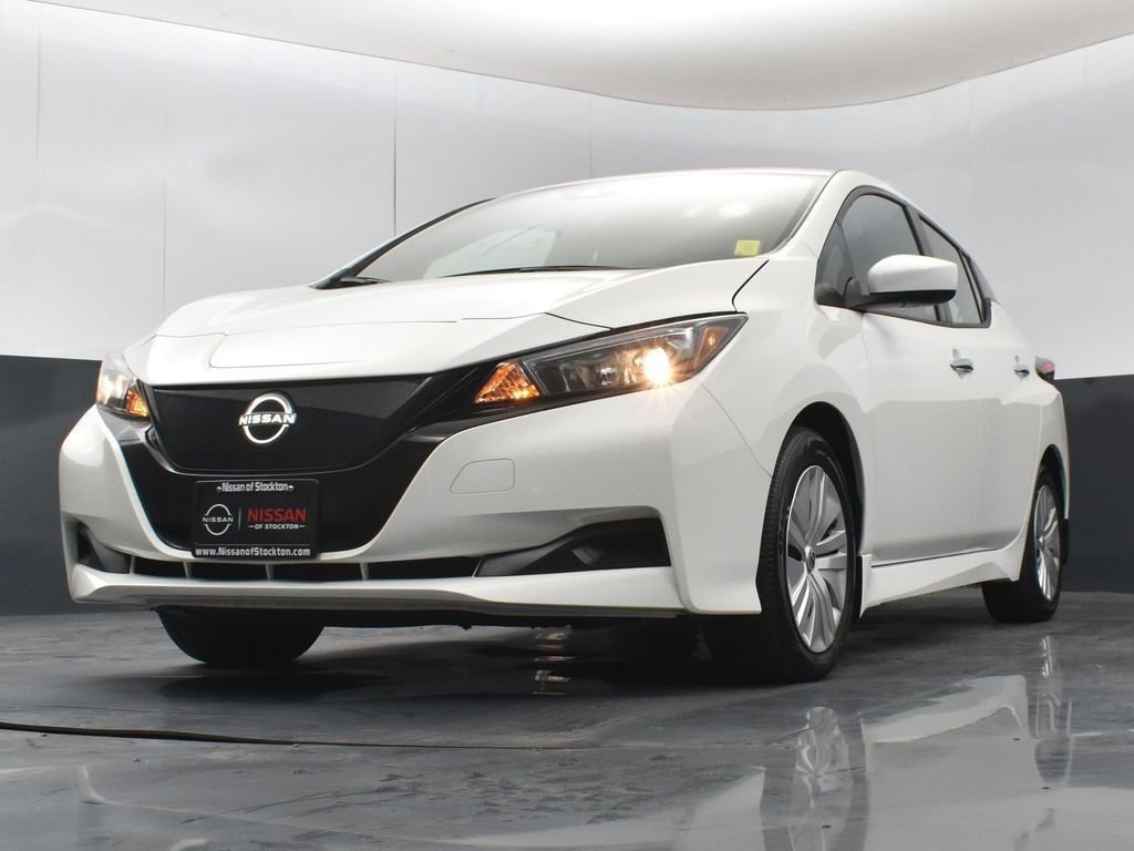 Used 2024 Nissan Leaf S image 37