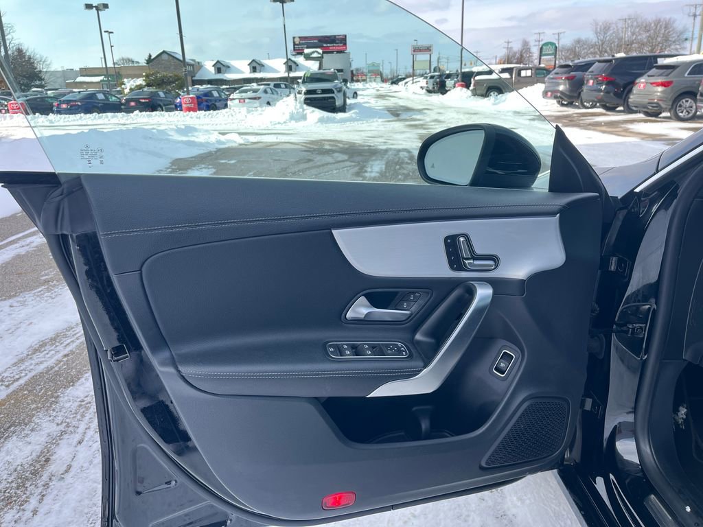 Used 2025 Mercedes-Benz CLA 250 CLA 250 image 11