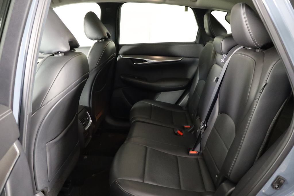 Used 2023 INFINITI QX50 Luxe FWD image 16