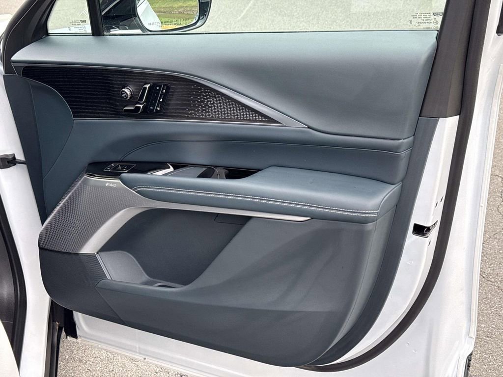 Used 2025 Cadillac Lyriq Luxury w/ Nappa Leather Package image 26