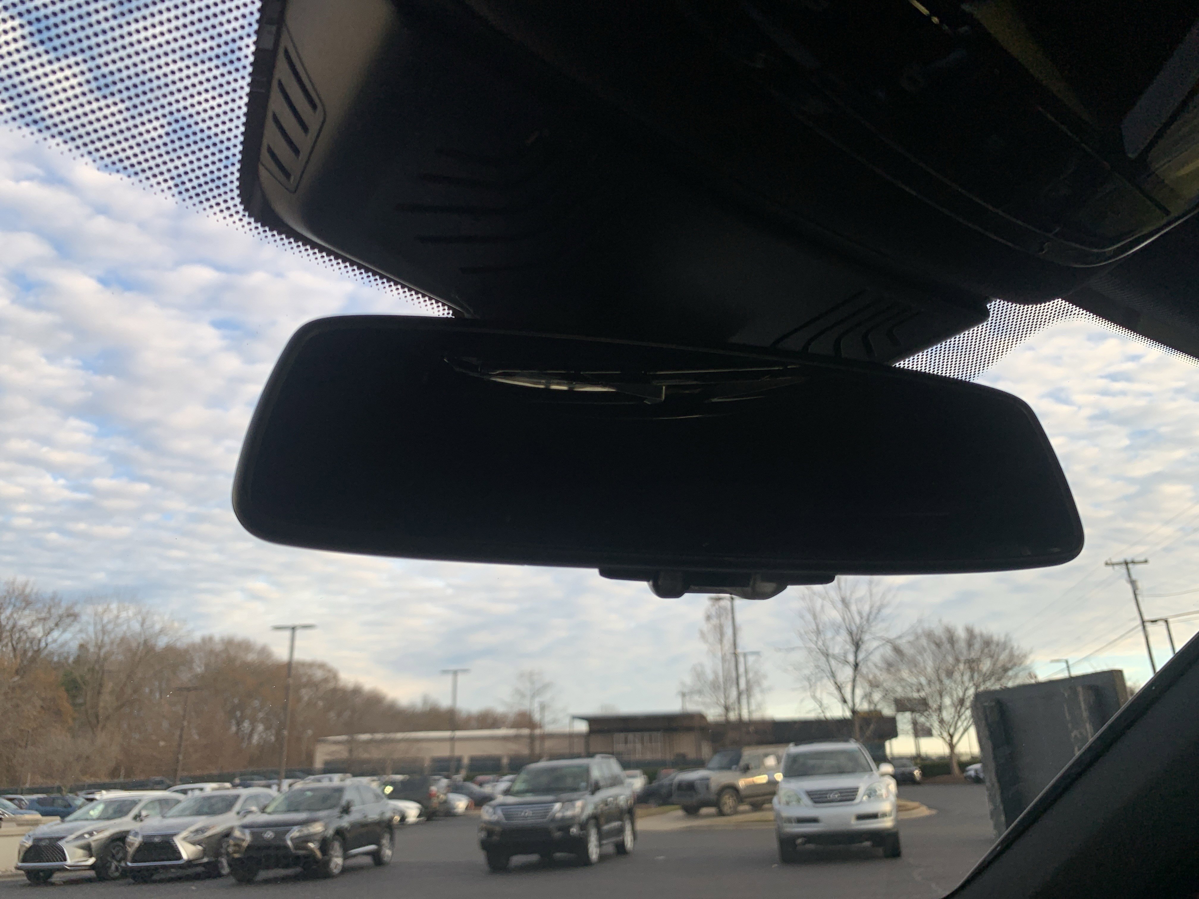 Used 2020 BMW 740i w/ M Sport Package image 27